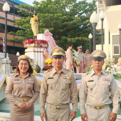 LINE_ALBUM_วางพวงมาลาย่าบุญเหลือ_240520_4.jpg