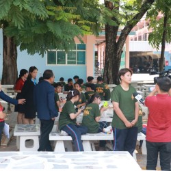 LINE_ALBUM_ผู้สื่อข่าวลงพื้นที่ดูห้องน้ำสีรุ้ง_240611_5.jpg