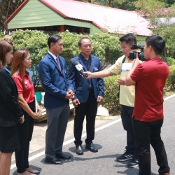 LINE_ALBUM_ผู้สื่อข่าวลงพื้นที่ดูห้องน้ำสีรุ้ง_240611_26.jpg