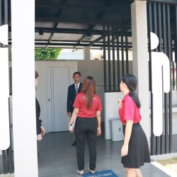 LINE_ALBUM_ผู้สื่อข่าวลงพื้นที่ดูห้องน้ำสีรุ้ง_240611_46.jpg